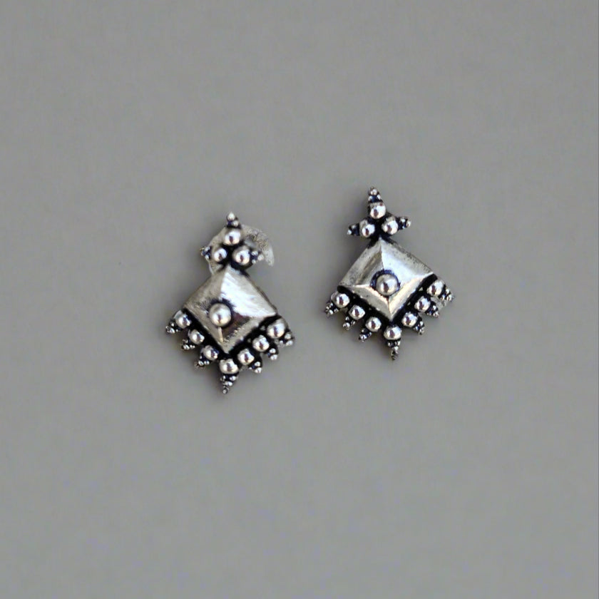 Simple Oxidized stud earrings