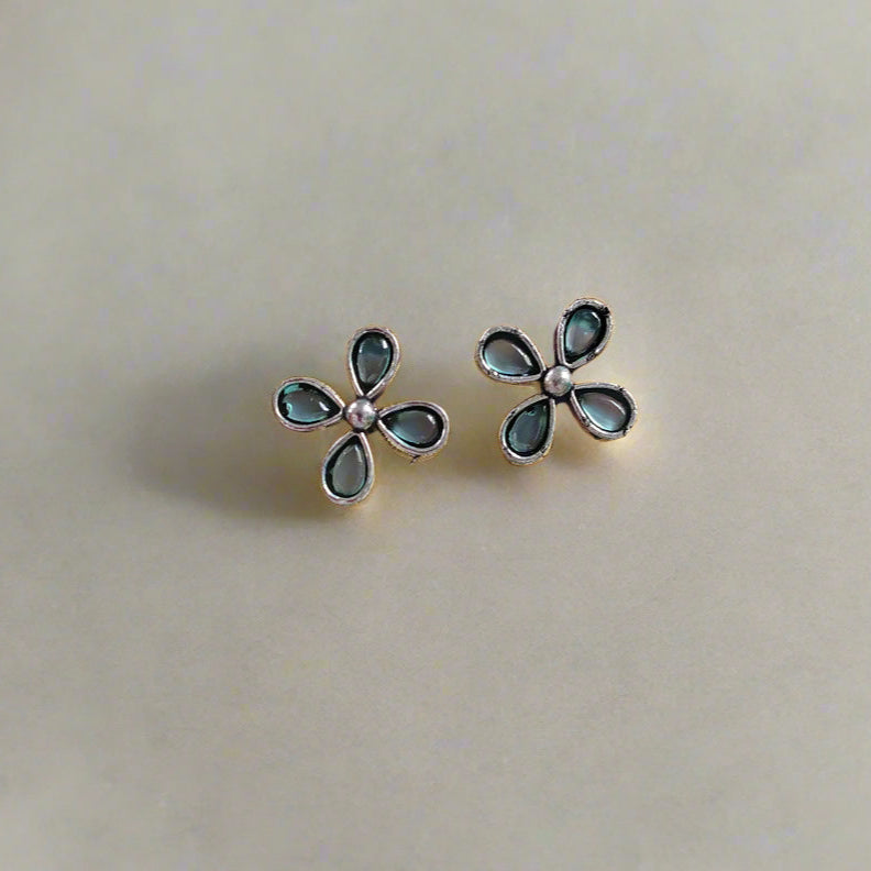 Flower silver studs