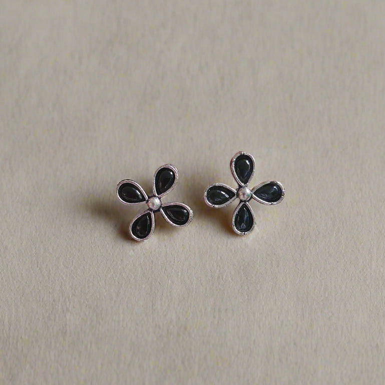 Flower silver studs