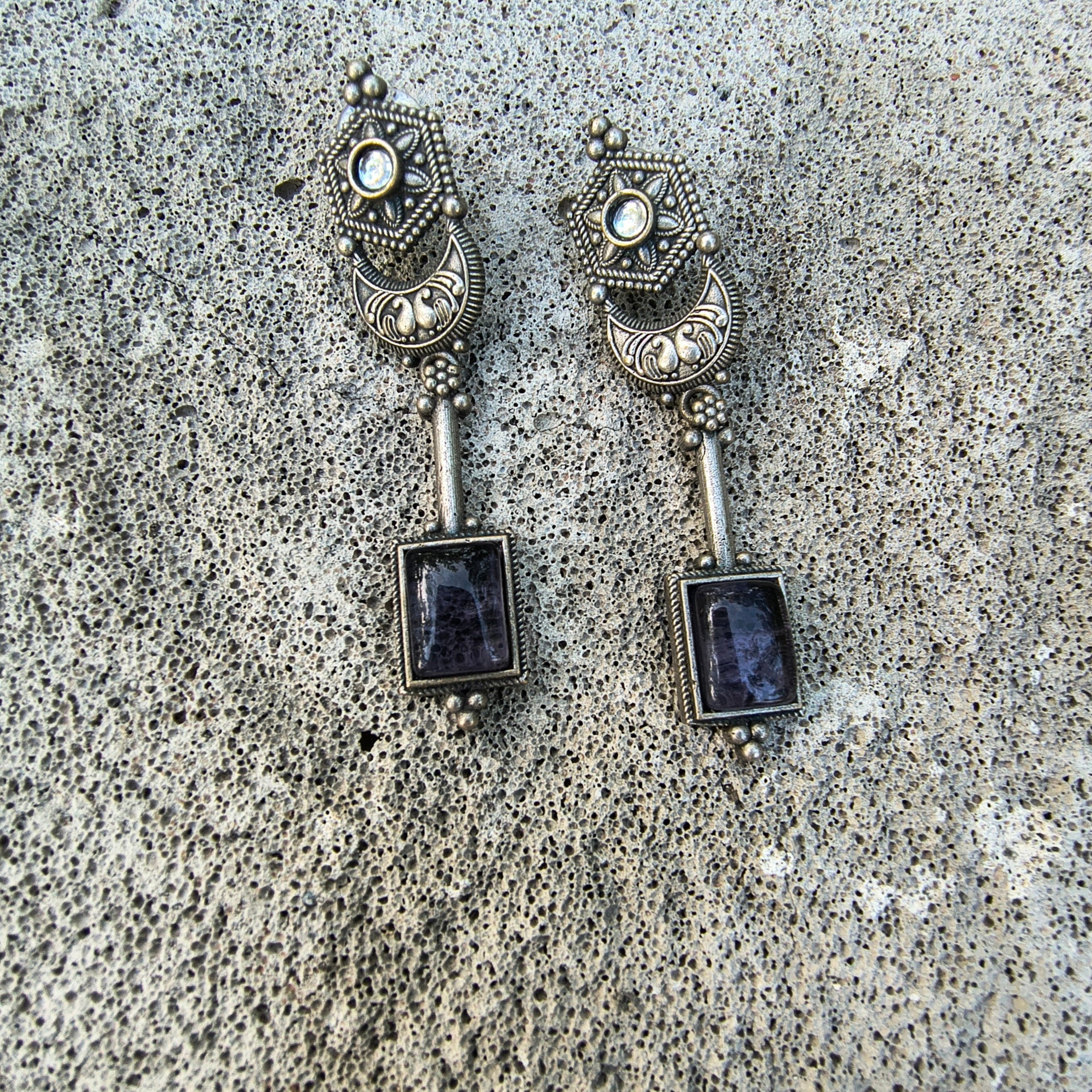 Aura drop earrings