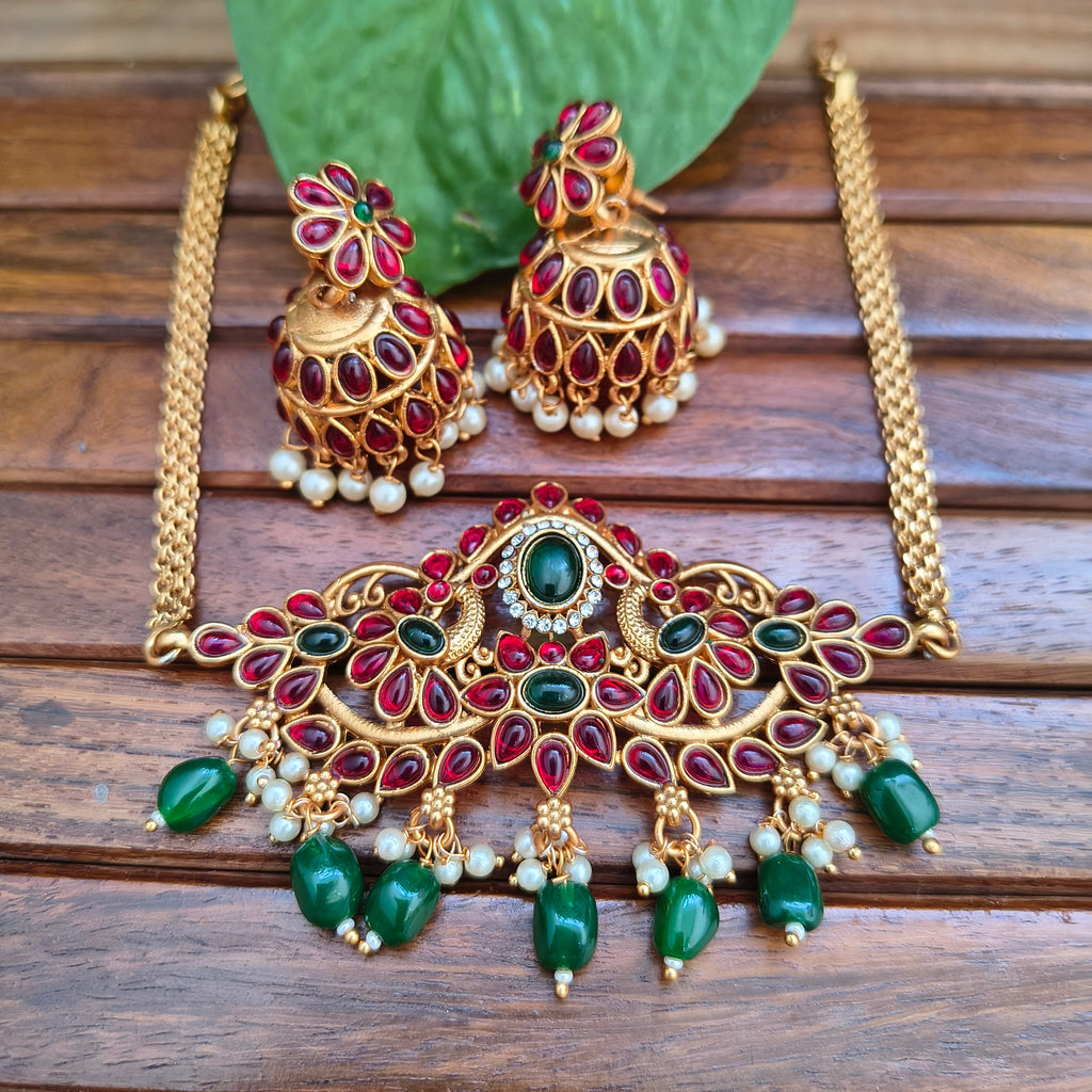 Roopa Kemp Necklace Set