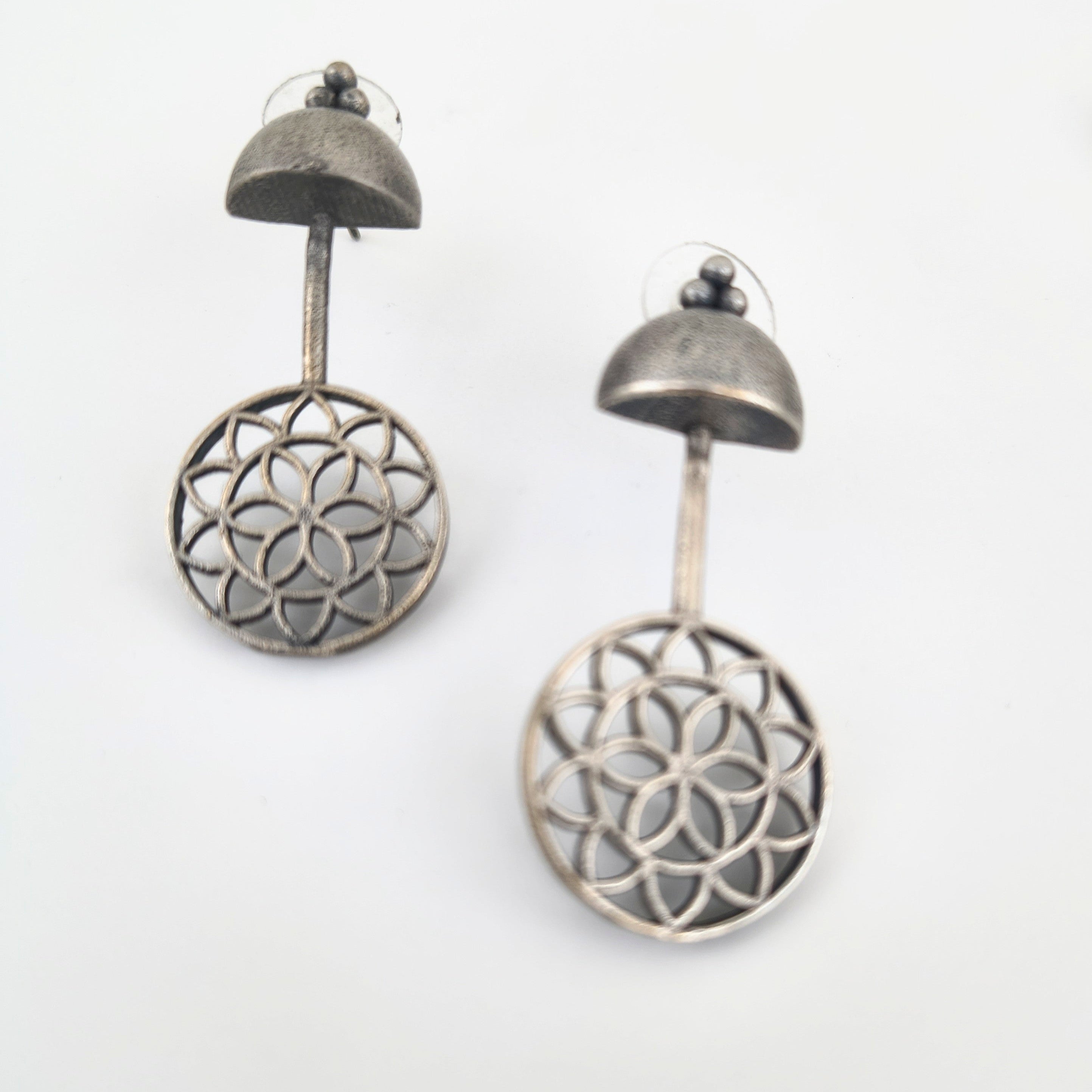 Umbrella design brass stud