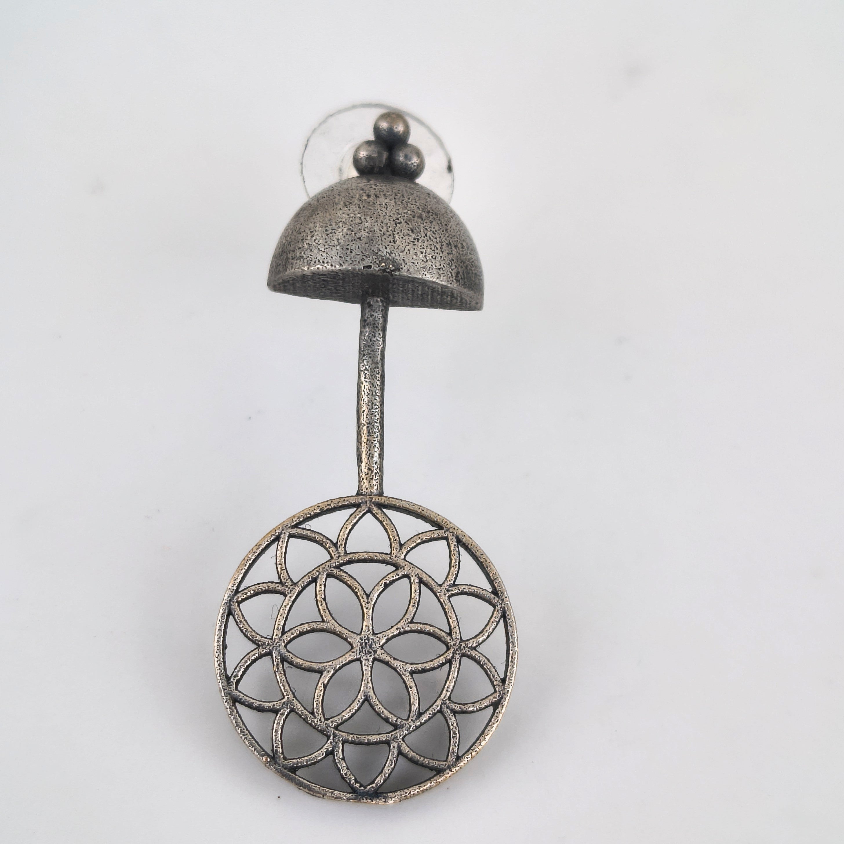 Umbrella design brass stud