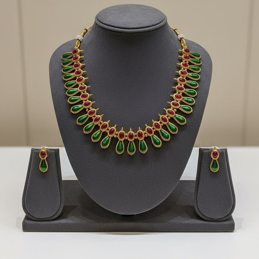Palakka Enamel necklace