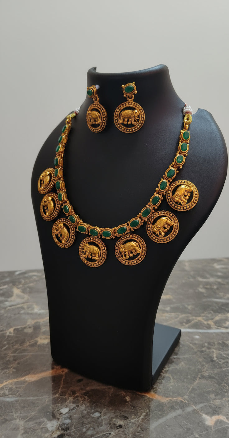 Elephant Emerald set