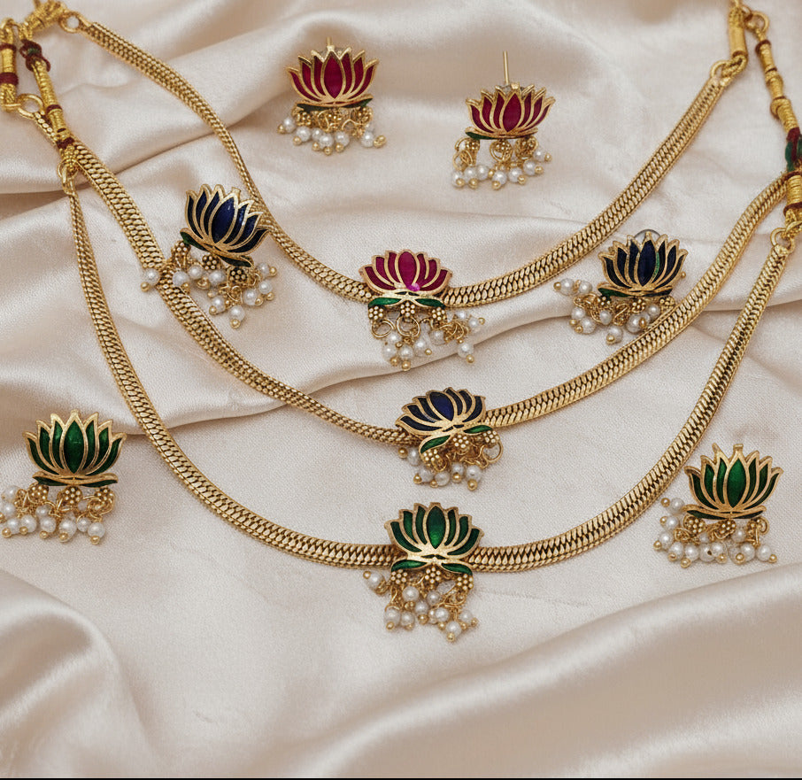 Preyasi Lotus Choker