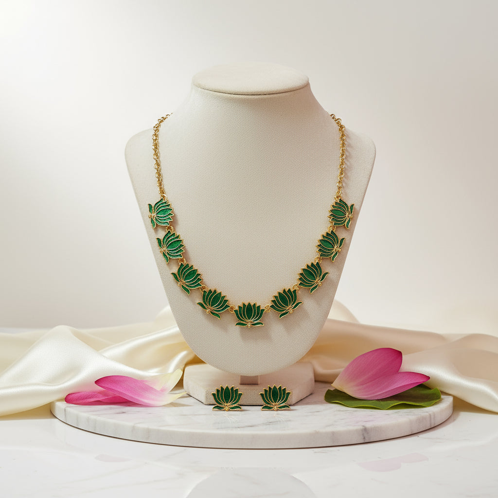 Thamarai Necklace