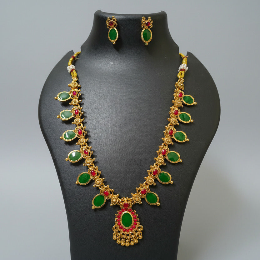 Traditional Palakka Necklace