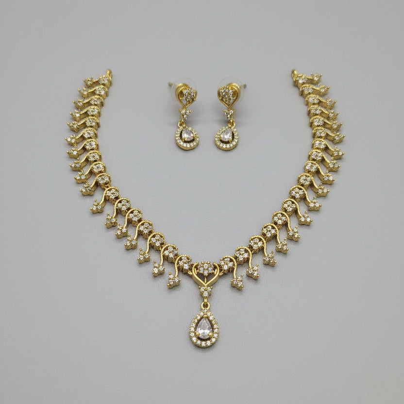 AD necklace set