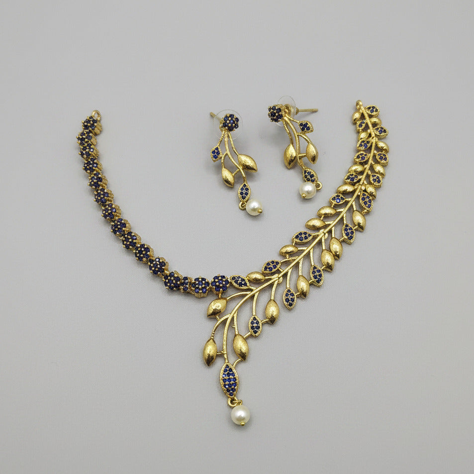 Navy blue necklace set