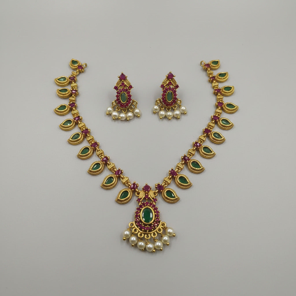 Classic palakka necklace