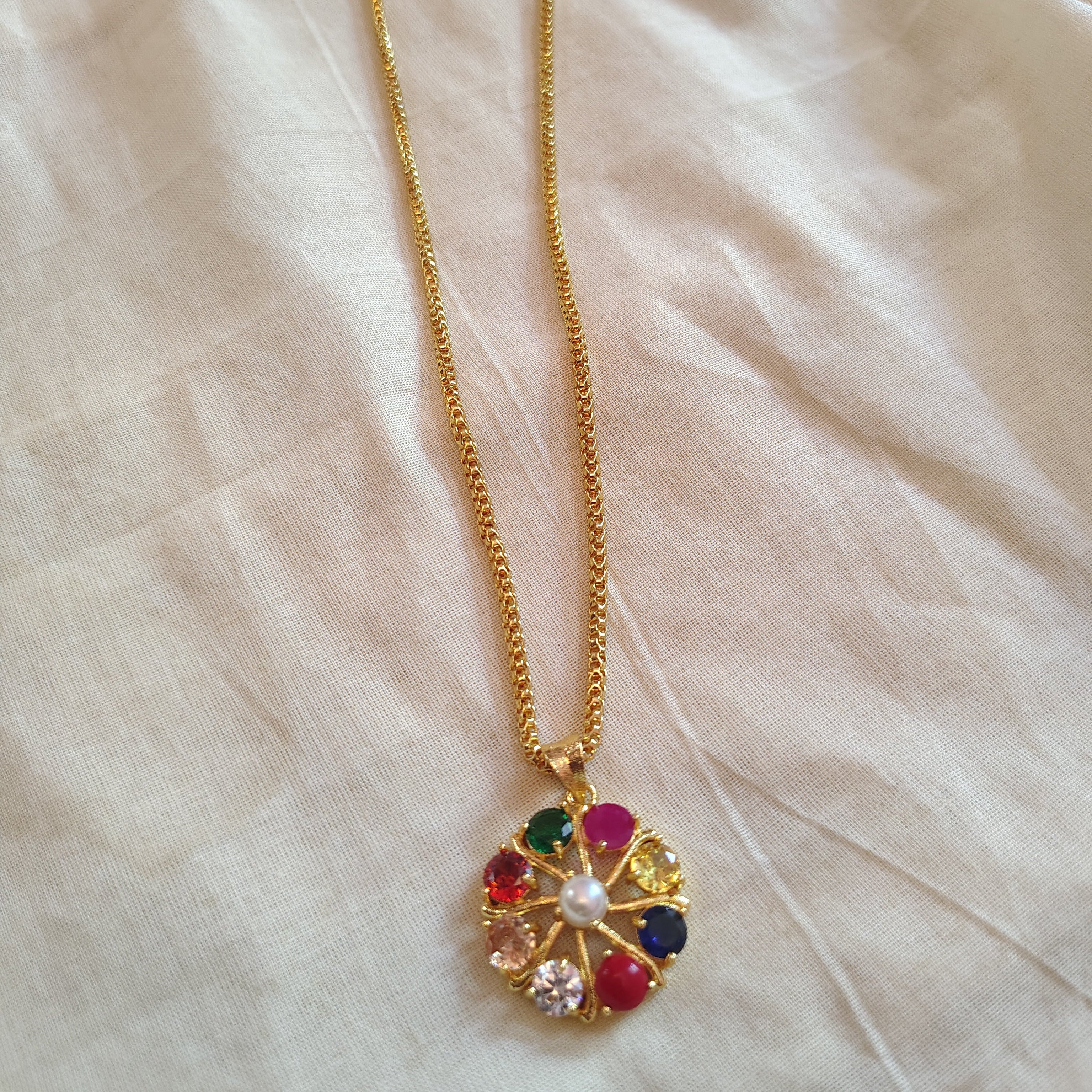 Navaratna Pendant chain