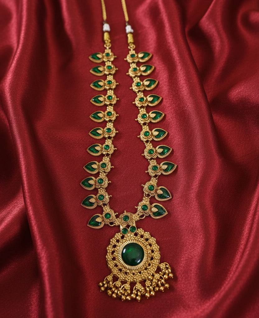 Parvathi Enamel Palakka set