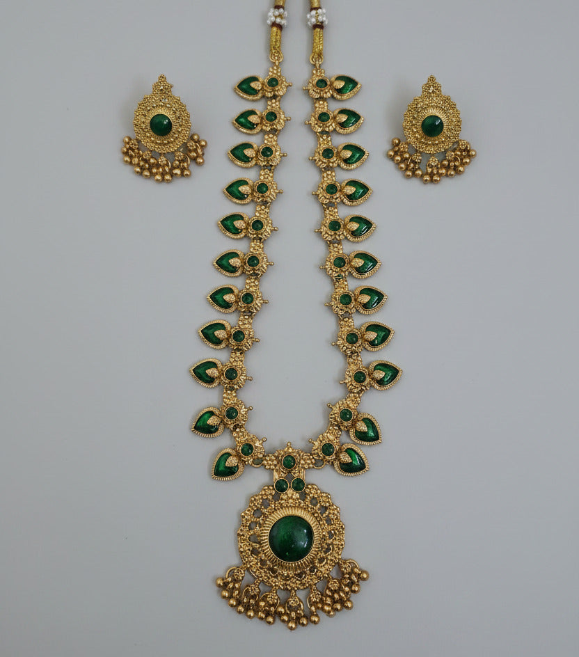 Parvathi Enamel Palakka set