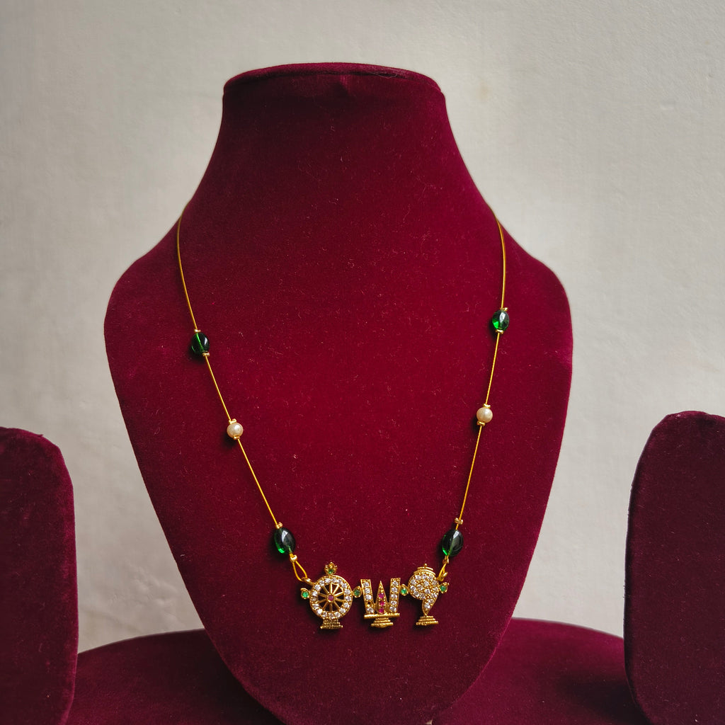 Namam Invisible necklace