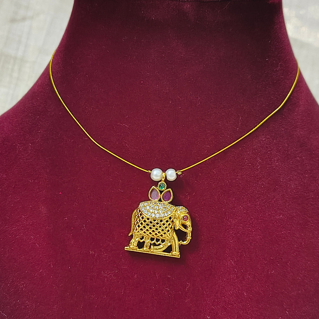 Kesari Invisible necklace