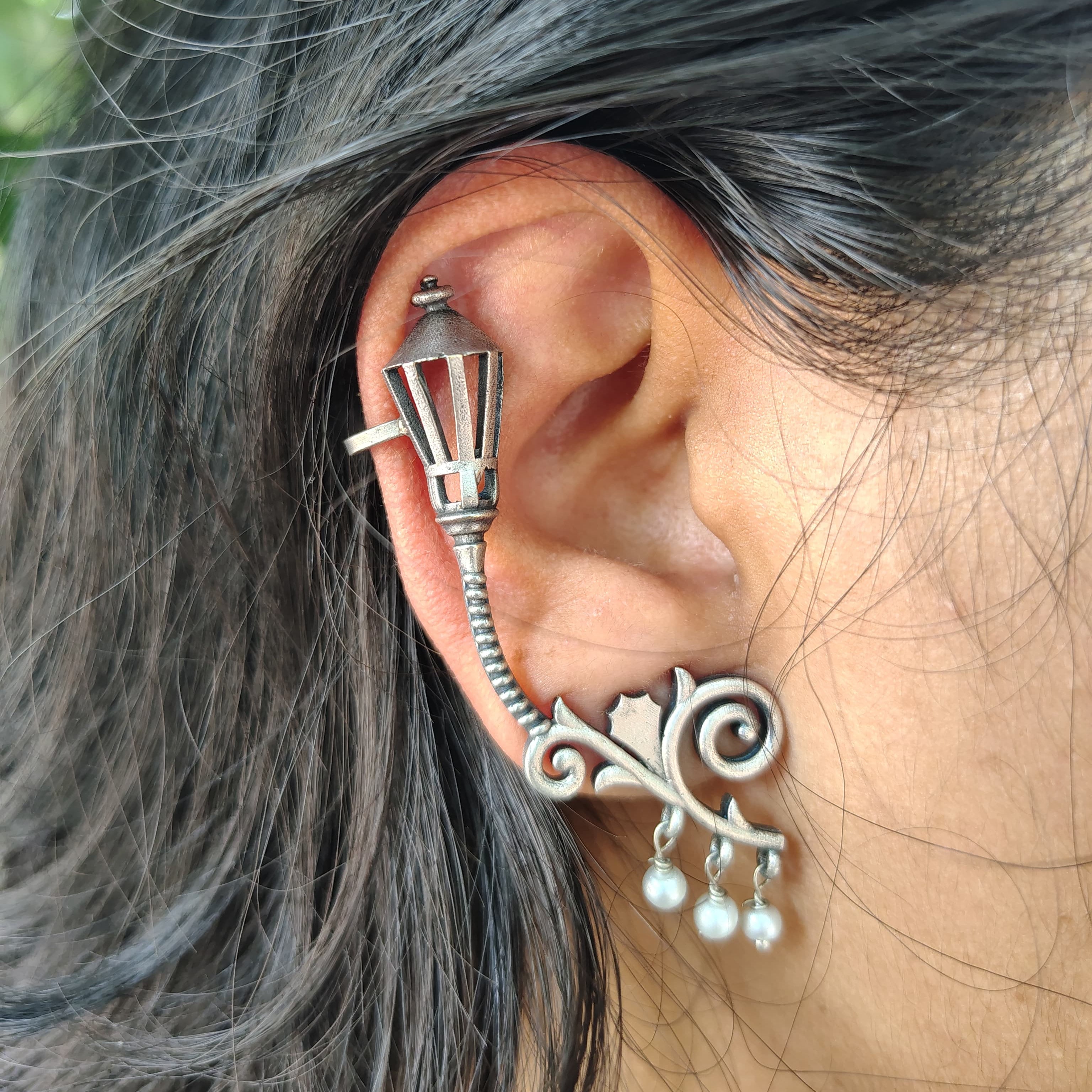 Lamp design peal Brass Ear cuff