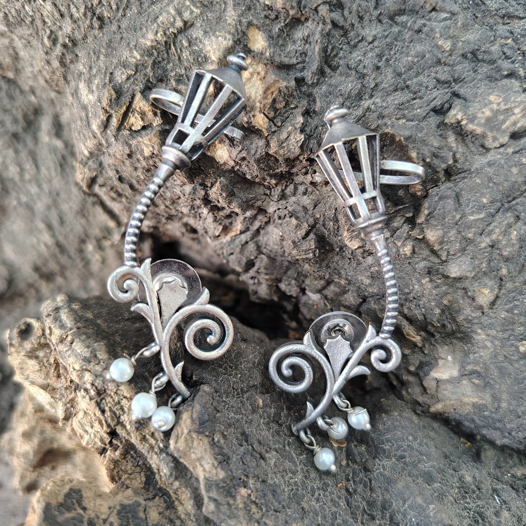 Lamp design peal Brass Ear cuff